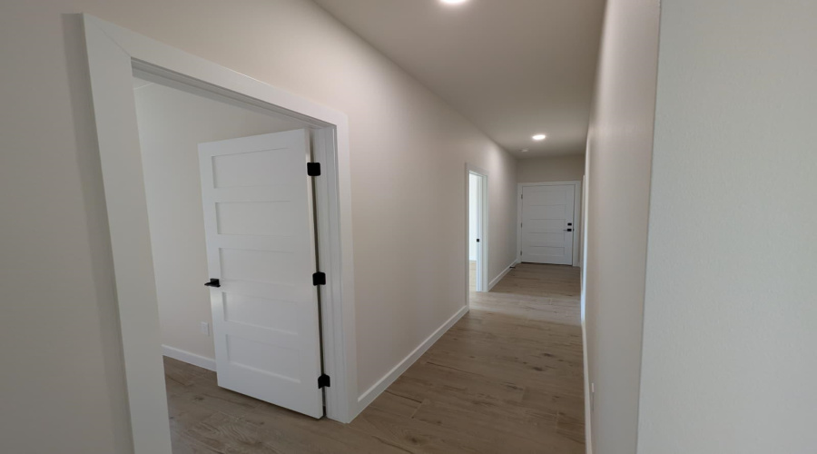 1813 Belgian Blue Lp., Laredo, Texas 78046, 4 Bedrooms Bedrooms, 7 Rooms Rooms,3 BathroomsBathrooms,Residential,For Sale,1813 Belgian Blue Lp.,20255081