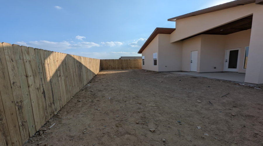 1813 Belgian Blue Lp., Laredo, Texas 78046, 4 Bedrooms Bedrooms, 7 Rooms Rooms,3 BathroomsBathrooms,Residential,For Sale,1813 Belgian Blue Lp.,20255081