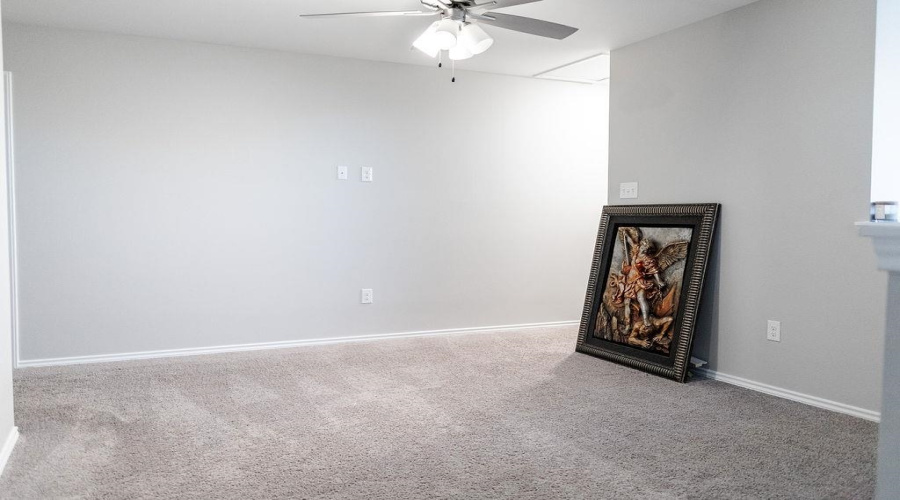 4214 Helena Dr., Laredo, Texas 78046-0000, 5 Bedrooms Bedrooms, 7 Rooms Rooms,2 BathroomsBathrooms,Residential,For Sale,4214 Helena Dr.,20255083