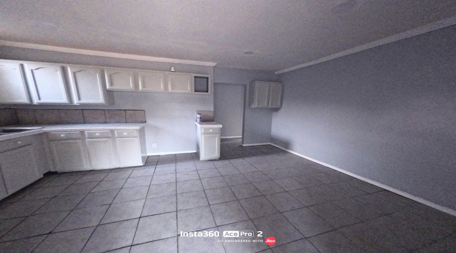 2517 Santa Rita Ave, Laredo, Texas 78040, 3 Bedrooms Bedrooms, 4 Rooms Rooms,1 BathroomBathrooms,Residential,For Sale,2517 Santa Rita Ave,20255091