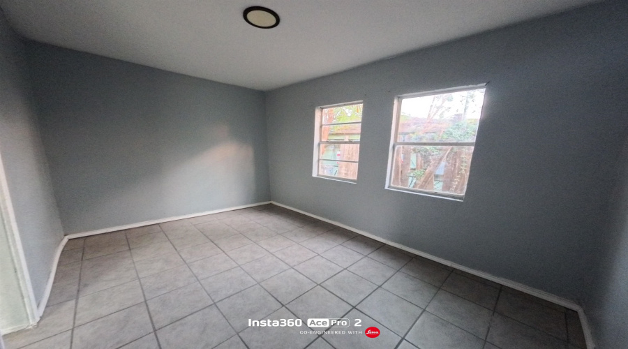 2517 Santa Rita Ave, Laredo, Texas 78040, 3 Bedrooms Bedrooms, 4 Rooms Rooms,1 BathroomBathrooms,Residential,For Sale,2517 Santa Rita Ave,20255091