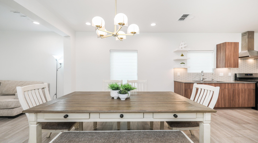 419 Deer Path Loop, LAREDO, Texas 78045, 3 Bedrooms Bedrooms, 7 Rooms Rooms,2 BathroomsBathrooms,Residential,For Sale,419 Deer Path Loop,20255092