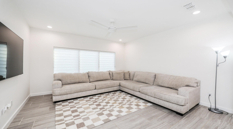 419 Deer Path Loop, LAREDO, Texas 78045, 3 Bedrooms Bedrooms, 7 Rooms Rooms,2 BathroomsBathrooms,Residential,For Sale,419 Deer Path Loop,20255092