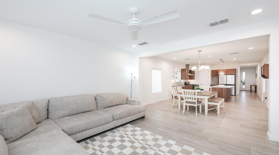 419 Deer Path Loop, LAREDO, Texas 78045, 3 Bedrooms Bedrooms, 7 Rooms Rooms,2 BathroomsBathrooms,Residential,For Sale,419 Deer Path Loop,20255092