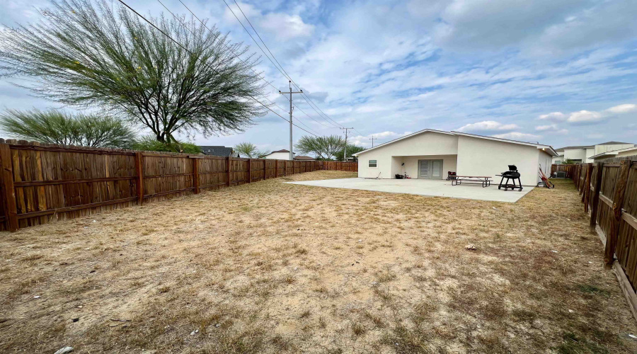 920 La Muralla St, laredo, Texas 78046, 3 Bedrooms Bedrooms, 5 Rooms Rooms,2 BathroomsBathrooms,Residential,For Sale,920 La Muralla St,20255098
