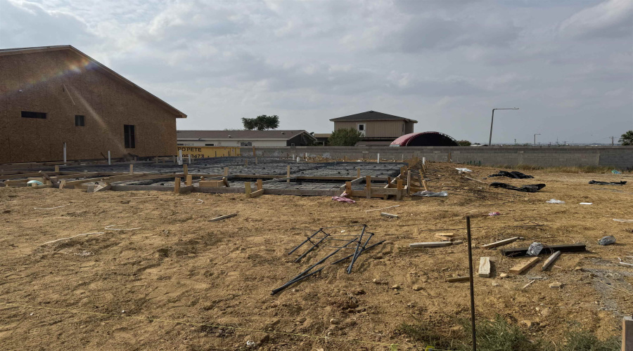 2818 Adamsville, Laredo, Texas 78046, 3 Bedrooms Bedrooms, 5 Rooms Rooms,2 BathroomsBathrooms,Residential,For Sale,2818 Adamsville,20255099