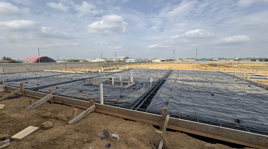 2818 Adamsville, Laredo, Texas 78046, 3 Bedrooms Bedrooms, 5 Rooms Rooms,2 BathroomsBathrooms,Residential,For Sale,2818 Adamsville,20255099