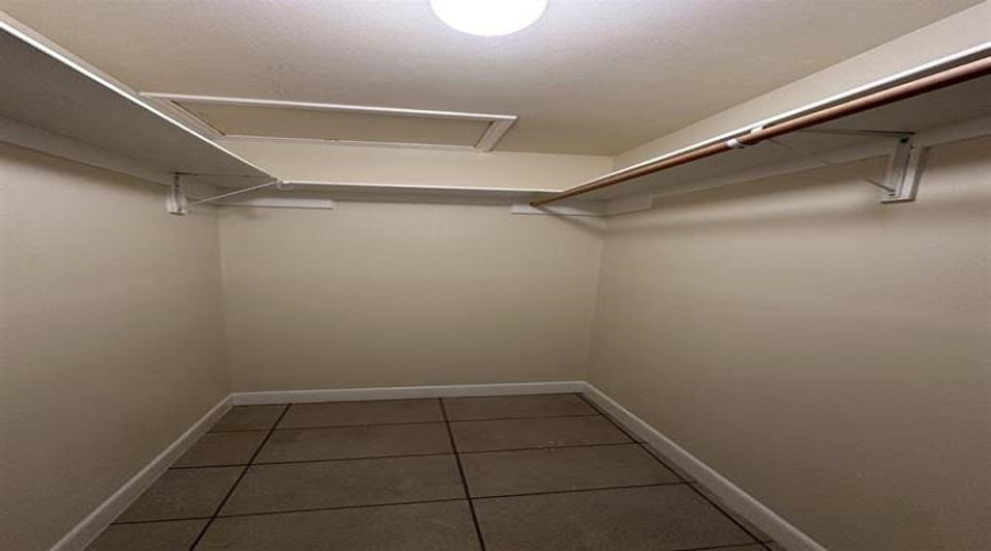 201 E Del Mar Blvd, LAREDO, Texas 78041, 1 Bedroom Bedrooms, 4 Rooms Rooms,1 BathroomBathrooms,Residential,For Sale,201 E Del Mar Blvd,20253937