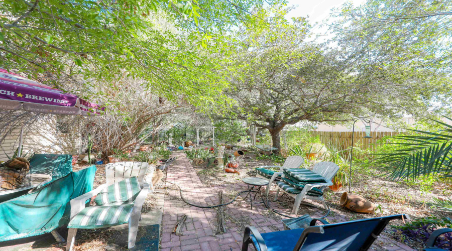 117 Arizona Lp, Laredo, Texas 78041, 3 Bedrooms Bedrooms, 4 Rooms Rooms,2 BathroomsBathrooms,Residential,For Sale,117 Arizona Lp,20255109