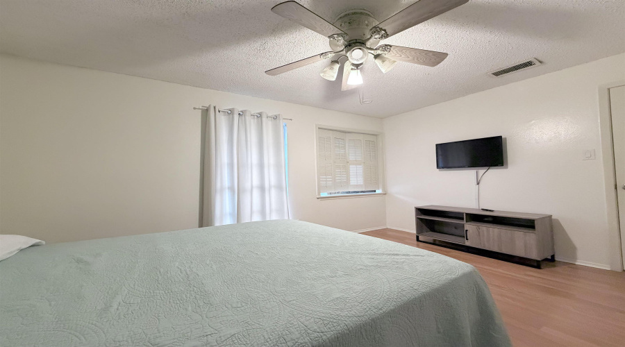 200 Martingale Ln, Laredo, Texas 78045, 3 Bedrooms Bedrooms, 6 Rooms Rooms,3 BathroomsBathrooms,Residential,For Rent,200 Martingale Ln,20255110