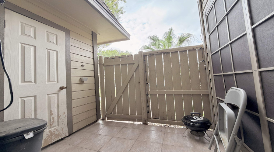 200 Martingale Ln, Laredo, Texas 78045, 3 Bedrooms Bedrooms, 6 Rooms Rooms,3 BathroomsBathrooms,Residential,For Rent,200 Martingale Ln,20255110