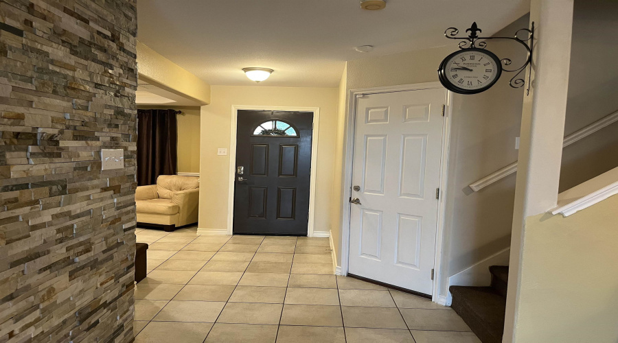 10604 Patron Lp, Laredo, Texas 78045-6525, 3 Bedrooms Bedrooms, 7 Rooms Rooms,2 BathroomsBathrooms,Residential,For Sale,10604 Patron Lp,20255119