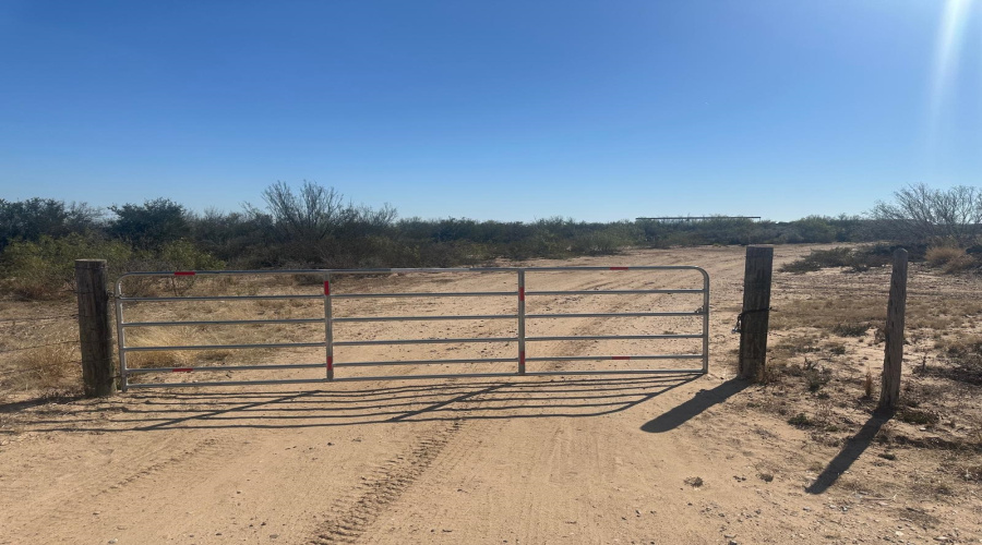 547 RANCH ROAD F.M. 1472 (Mines Rd.), Laredo, Texas 78046, ,Land,For Sale,547 RANCH ROAD F.M. 1472 (Mines Rd.),20255089