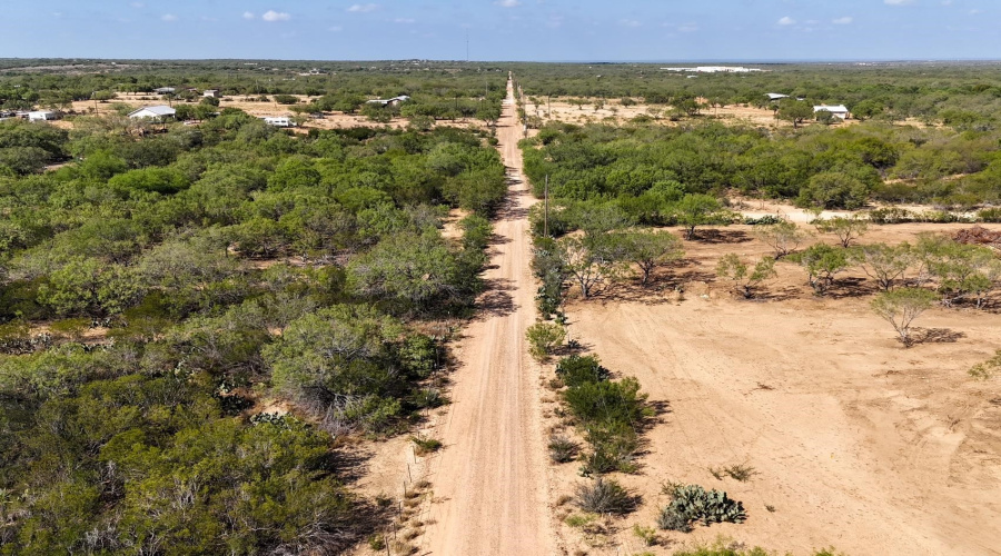 630 Los Huisaches Rd., Laredo, Texas 78045, ,Land,For Sale,630 Los Huisaches Rd.,20255126