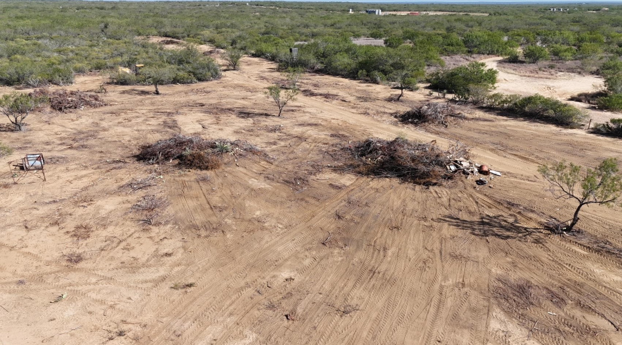 630 Los Huisaches Rd., Laredo, Texas 78045, ,Land,For Sale,630 Los Huisaches Rd.,20255126