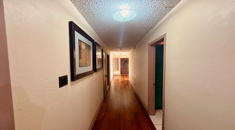 1420 Longhorn Dr, Laredo, Texas 78045, 4 Bedrooms Bedrooms, 6 Rooms Rooms,3 BathroomsBathrooms,Residential,For Sale,1420 Longhorn Dr,20255125