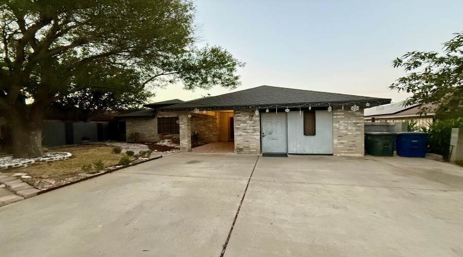 1420 Longhorn Dr, Laredo, Texas 78045, 4 Bedrooms Bedrooms, 6 Rooms Rooms,3 BathroomsBathrooms,Residential,For Sale,1420 Longhorn Dr,20255125