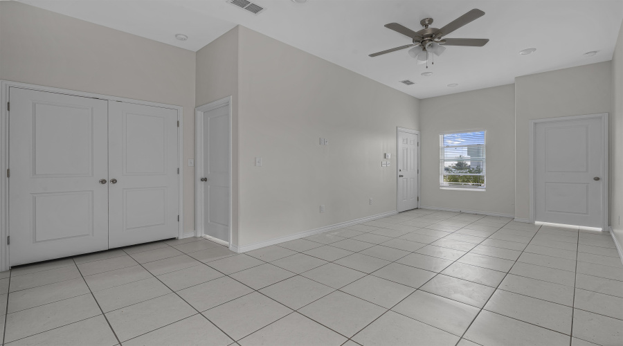 3018 Bluebell Ct., Laredo, Texas 78046, 4 Bedrooms Bedrooms, 5 Rooms Rooms,2 BathroomsBathrooms,Residential,For Sale,3018 Bluebell Ct.,20254028