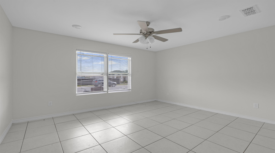 3018 Bluebell Ct., Laredo, Texas 78046, 4 Bedrooms Bedrooms, 5 Rooms Rooms,2 BathroomsBathrooms,Residential,For Sale,3018 Bluebell Ct.,20254028