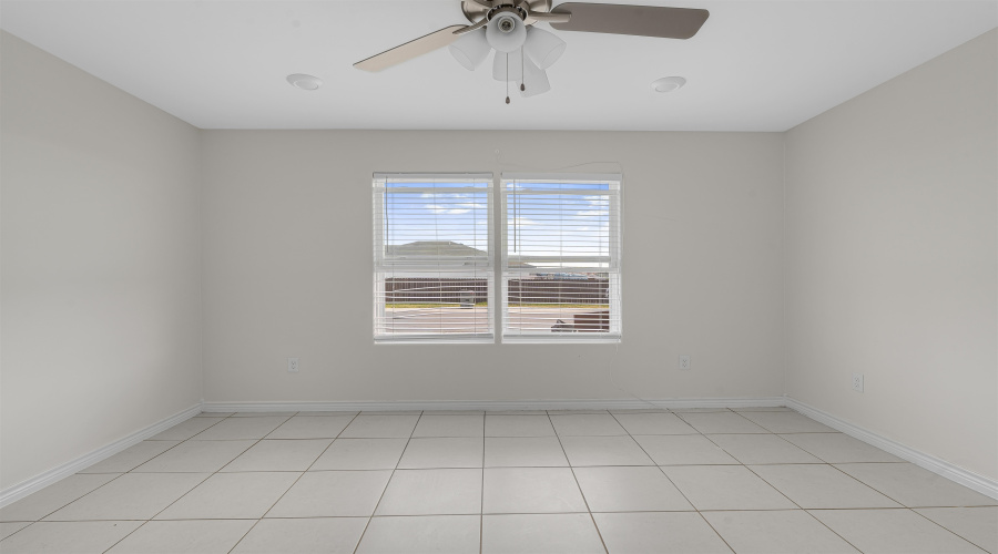 3018 Bluebell Ct., Laredo, Texas 78046, 4 Bedrooms Bedrooms, 5 Rooms Rooms,2 BathroomsBathrooms,Residential,For Sale,3018 Bluebell Ct.,20254028