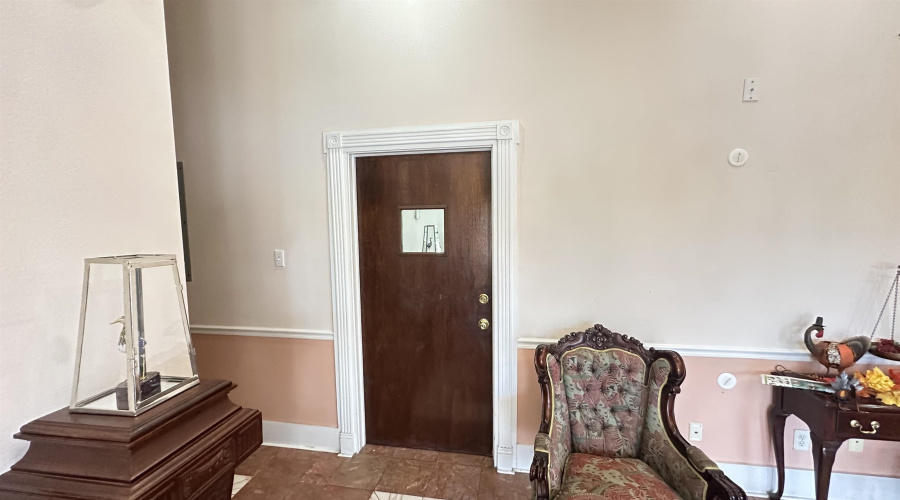 1501 Chihuahua St, Laredo, Texas 78040, 1 Room Rooms,2 BathroomsBathrooms,Commercial retail/office,For Rent,1501 Chihuahua St,20255129