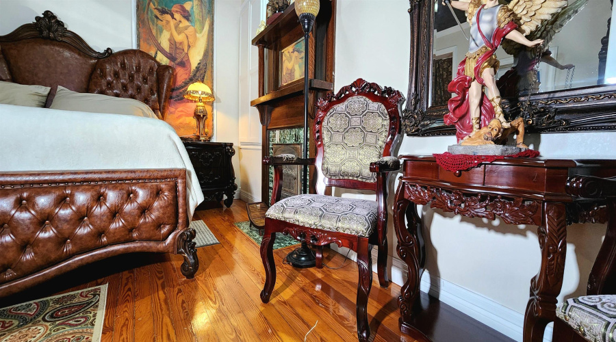 1219 Market St, Laredo, Texas 78040-8843, 5 Bedrooms Bedrooms, 9 Rooms Rooms,3 BathroomsBathrooms,Residential,For Sale,1219 Market St,20255134