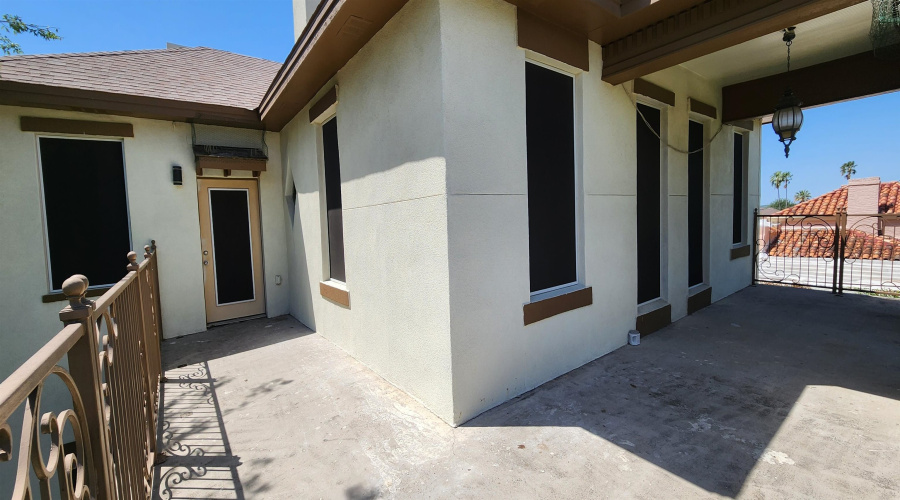 1219 Market St, Laredo, Texas 78040-8843, 5 Bedrooms Bedrooms, 9 Rooms Rooms,3 BathroomsBathrooms,Residential,For Sale,1219 Market St,20255134