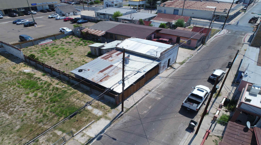 1508 Lincoln St, LAREDO, Texas 78040, 1 Room Rooms,2 BathroomsBathrooms,Commercial retail/office,For Rent,1508 Lincoln St,20255143