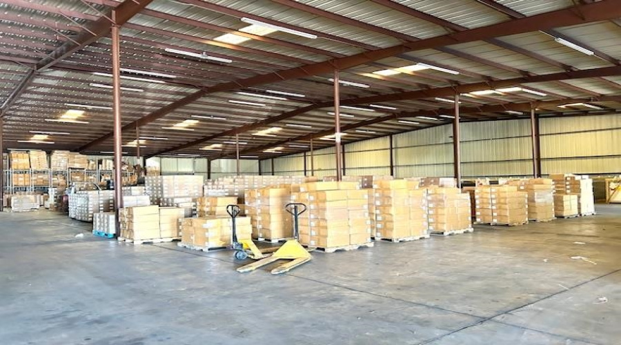 8519 Las Cruces Dr, LAREDO, Texas 78045, 1 Bedroom Bedrooms, 11 Rooms Rooms,2 BathroomsBathrooms,Commercial/industrial,For Rent,8519 Las Cruces Dr,20255135