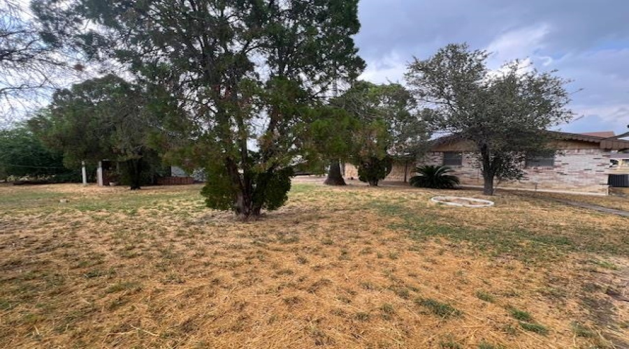407 Amhurst Rd, Laredo, Texas 78045, 3 Bedrooms Bedrooms, 6 Rooms Rooms,2 BathroomsBathrooms,Residential,For Rent,407 Amhurst Rd,20255138