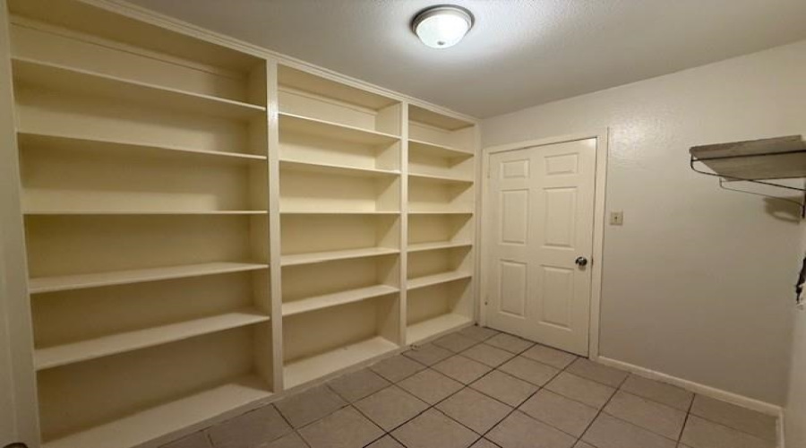 507 Beverly Dr, Laredo, Texas 78045, 3 Bedrooms Bedrooms, 7 Rooms Rooms,2 BathroomsBathrooms,Residential,For Sale,507 Beverly Dr,20255139