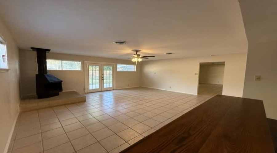 507 Beverly Dr, Laredo, Texas 78045, 3 Bedrooms Bedrooms, 7 Rooms Rooms,2 BathroomsBathrooms,Residential,For Sale,507 Beverly Dr,20255139