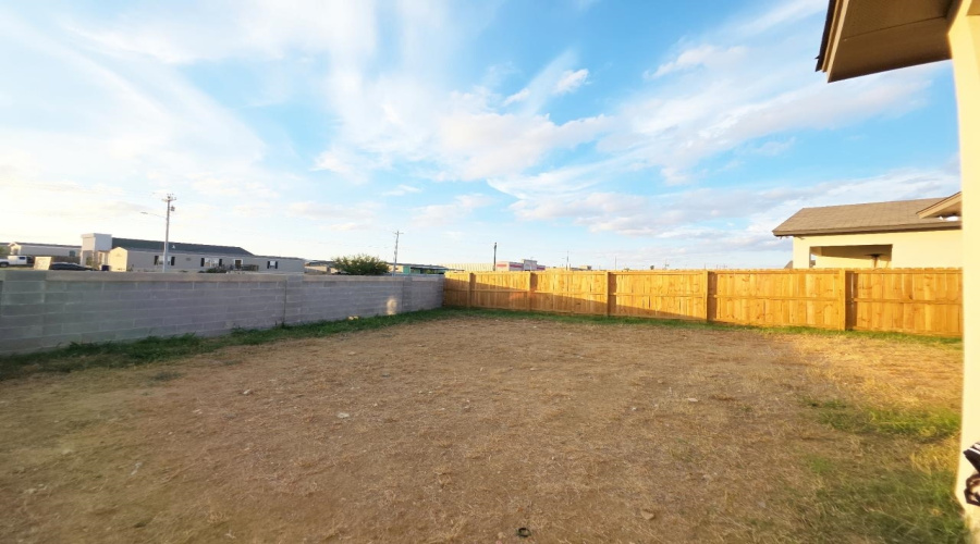 5310 Aceituno Dr., LAREDO, Texas 78046, 3 Bedrooms Bedrooms, 5 Rooms Rooms,2 BathroomsBathrooms,Residential,For Rent,5310 Aceituno Dr.,20255141