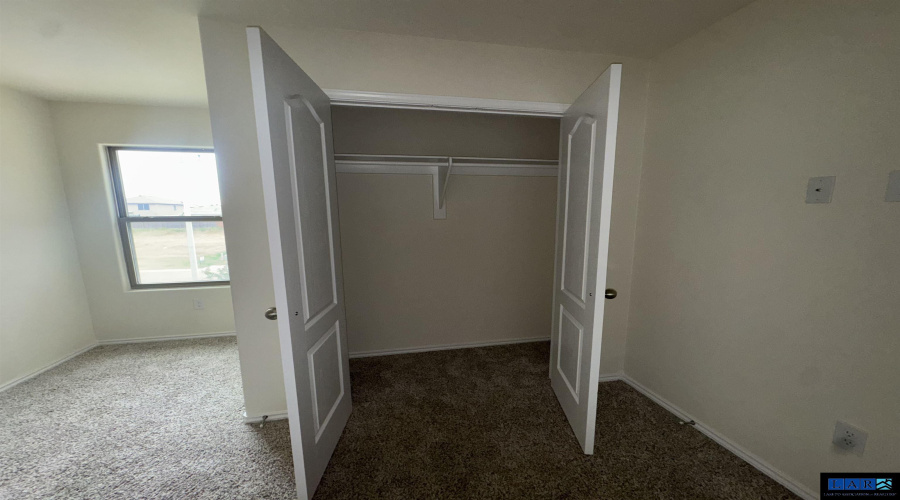 1828 Port Louisiana Dr, Laredo, Texas 78046, 3 Bedrooms Bedrooms, 5 Rooms Rooms,2 BathroomsBathrooms,Residential,For Sale,1828 Port Louisiana Dr,20255145