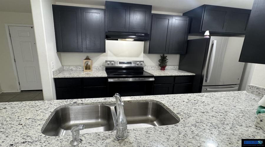 1828 Port Louisiana Dr, Laredo, Texas 78046, 3 Bedrooms Bedrooms, 5 Rooms Rooms,2 BathroomsBathrooms,Residential,For Sale,1828 Port Louisiana Dr,20255145