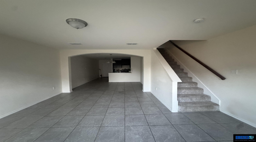 1828 Port Louisiana Dr, Laredo, Texas 78046, 3 Bedrooms Bedrooms, 5 Rooms Rooms,2 BathroomsBathrooms,Residential,For Sale,1828 Port Louisiana Dr,20255145