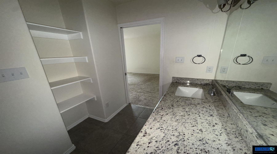 1828 Port Louisiana Dr, Laredo, Texas 78046, 3 Bedrooms Bedrooms, 5 Rooms Rooms,2 BathroomsBathrooms,Residential,For Sale,1828 Port Louisiana Dr,20255145