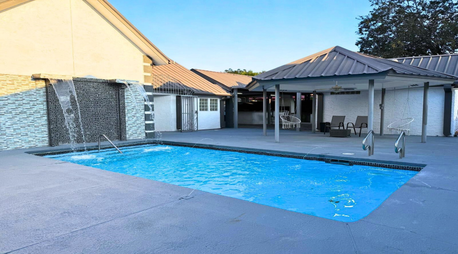 1305 Kimberly Dr, LAREDO, Texas 78045, 4 Bedrooms Bedrooms, 7 Rooms Rooms,4 BathroomsBathrooms,Residential,For Sale,1305 Kimberly Dr,20255148