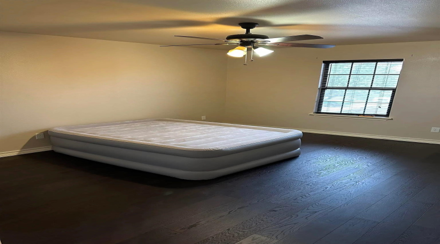 719 Oleander St, Laredo, Texas 78046, 4 Bedrooms Bedrooms, 7 Rooms Rooms,2 BathroomsBathrooms,Residential,For Sale,719 Oleander St,20255151