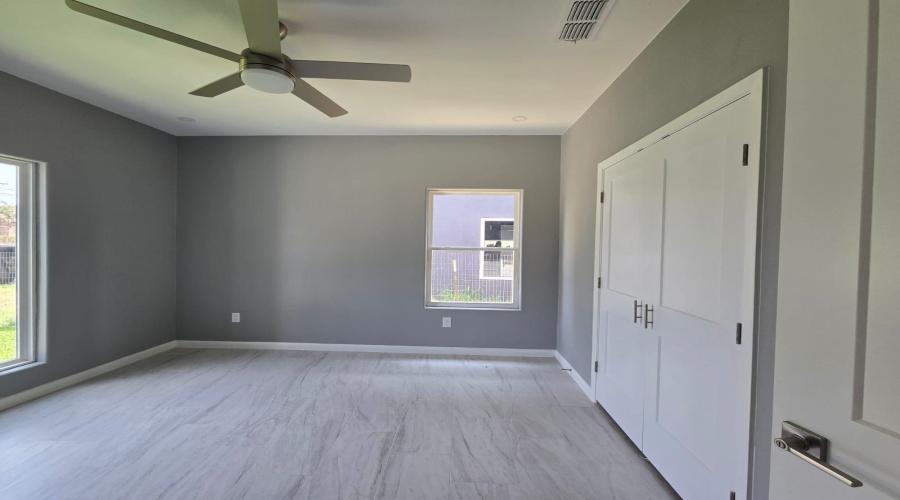 3511 Pine St, Laredo, Texas 78046, 3 Bedrooms Bedrooms, 5 Rooms Rooms,2 BathroomsBathrooms,Residential,For Sale,3511 Pine St,20255152