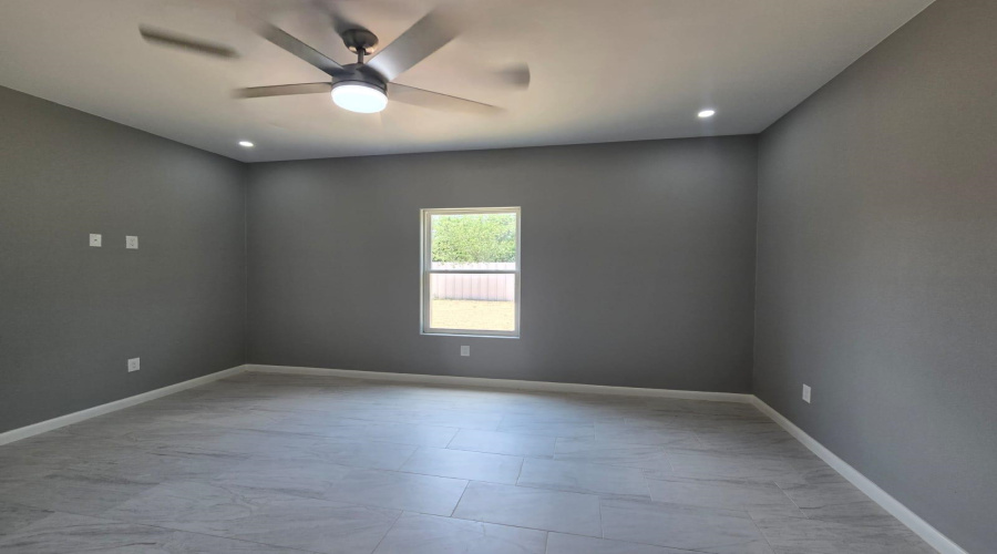 3511 Pine St, Laredo, Texas 78046, 3 Bedrooms Bedrooms, 5 Rooms Rooms,2 BathroomsBathrooms,Residential,For Sale,3511 Pine St,20255152