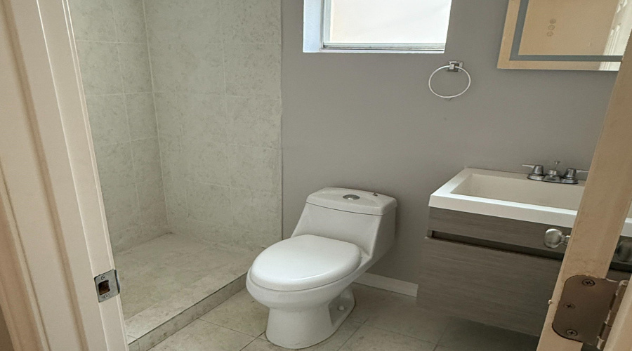 3105 Medio Ct, LAREDO, Texas 78046, 2 Bedrooms Bedrooms, 4 Rooms Rooms,1 BathroomBathrooms,Residential,For Rent,3105 Medio Ct,20255153