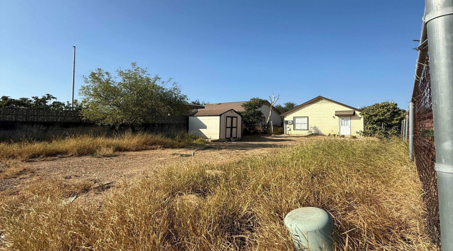 3105 Medio Ct, LAREDO, Texas 78046, 2 Bedrooms Bedrooms, 4 Rooms Rooms,1 BathroomBathrooms,Residential,For Rent,3105 Medio Ct,20255153