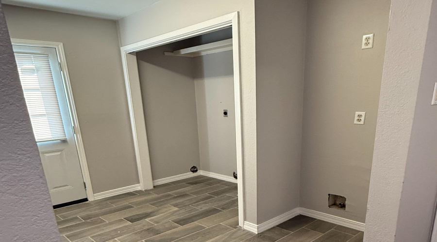 3105 Medio Ct, LAREDO, Texas 78046, 2 Bedrooms Bedrooms, 4 Rooms Rooms,1 BathroomBathrooms,Residential,For Rent,3105 Medio Ct,20255153