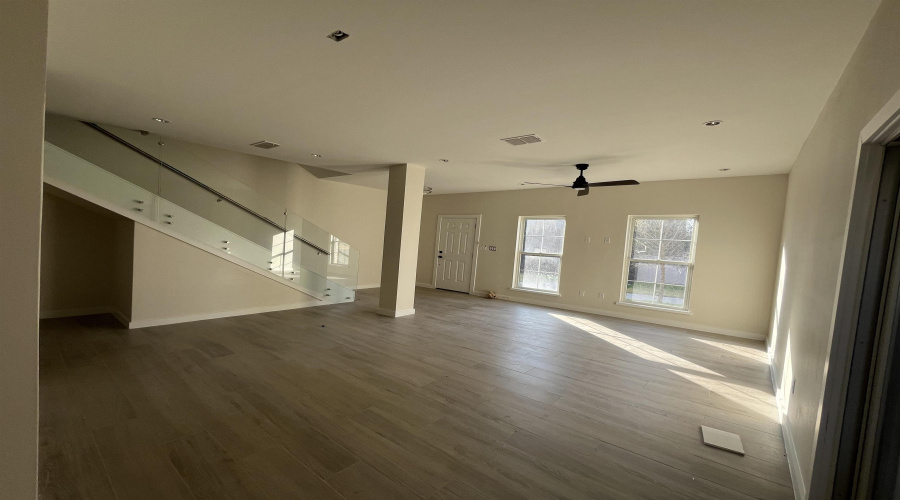 210 Veracruz Dr., Laredo, Texas 78045, 3 Bedrooms Bedrooms, 5 Rooms Rooms,2 BathroomsBathrooms,Residential,For Rent,210 Veracruz Dr.,20255154