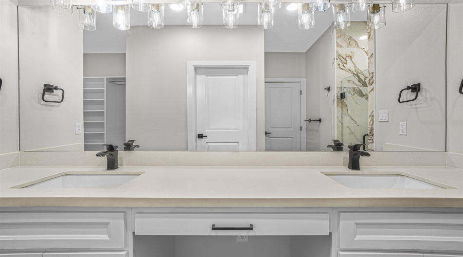 422 Journey Loop, Laredo, Texas 78045, 3 Bedrooms Bedrooms, 5 Rooms Rooms,2 BathroomsBathrooms,Residential,For Sale,422 Journey Loop,20255157