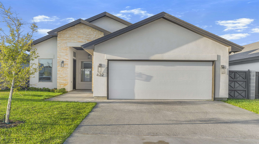 422 Journey Loop, Laredo, Texas 78045, 3 Bedrooms Bedrooms, 5 Rooms Rooms,2 BathroomsBathrooms,Residential,For Sale,422 Journey Loop,20255157