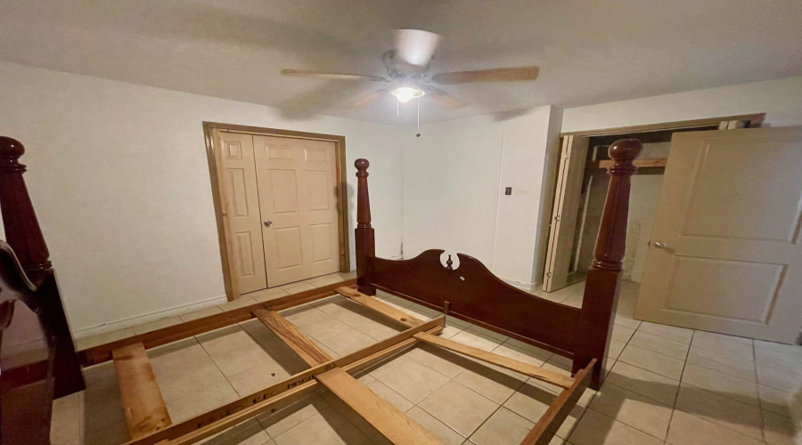 1503 Chicago St, Laredo, Texas 78041, 3 Bedrooms Bedrooms, 8 Rooms Rooms,3 BathroomsBathrooms,Residential,For Rent,1503 Chicago St,20255159