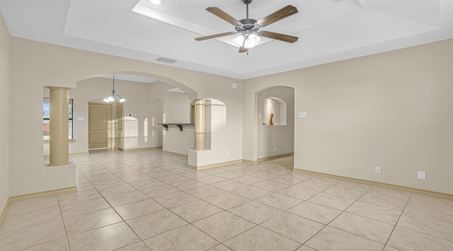 3615 Gregorio Lerma Dr, Laredo, Texas 78046-4073, 3 Bedrooms Bedrooms, 5 Rooms Rooms,2 BathroomsBathrooms,Residential,For Sale,3615 Gregorio Lerma Dr,20255160