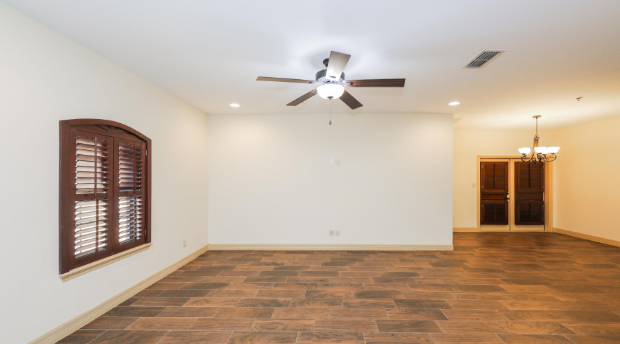 8216 Casa Verde Rd, Laredo, Texas 78041-5940, 3 Bedrooms Bedrooms, 4 Rooms Rooms,2 BathroomsBathrooms,Residential,For Rent,8216 Casa Verde Rd,20255163